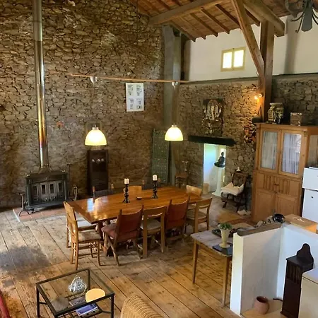 Holiday home Les Trois Noyers Tailhac